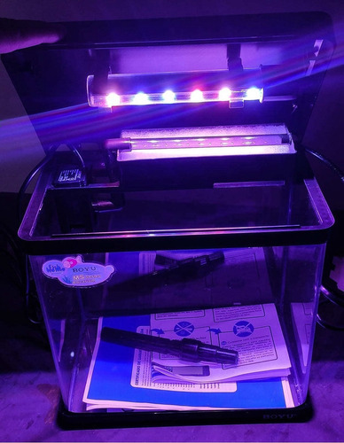 Aquario Curvo Boyu Ms-220 7,5l Preto 127v