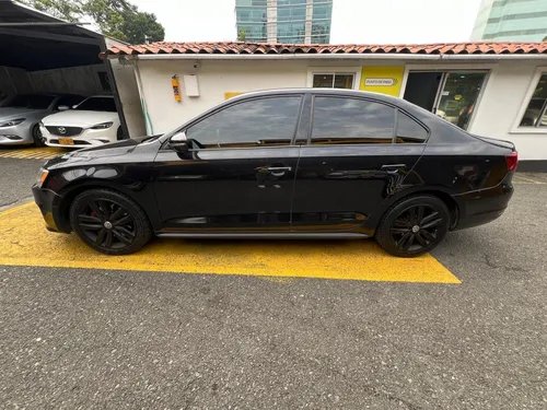 Volkswagen Jetta 2.0T Gli