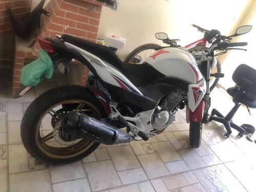 Imagem 2 de 6 de Honda Cb