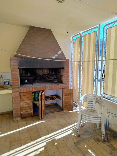 Alto Alberdi Vendo Casa 2 Dormit, 2 Baños, Cochera Y Patio + Depto 1 Dormit, C/terraza.
