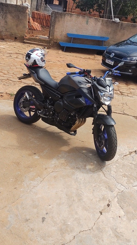Imagem 1 de 11 de Yamaha Esportiva