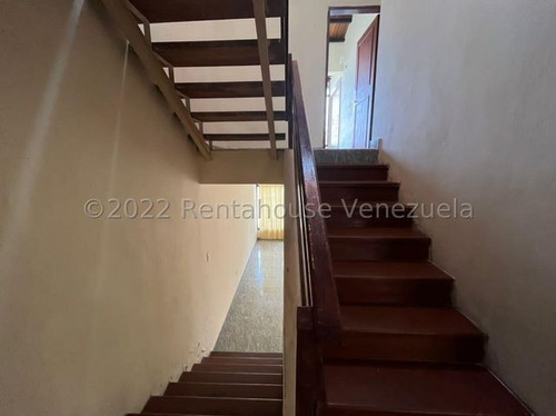 Imagen 9 de 30 de Casas En Venta En Centro De 3 Niveles Cabudare Rah Código 22-24100 Numero De Contacto 0424 556 57 59 Monica C.