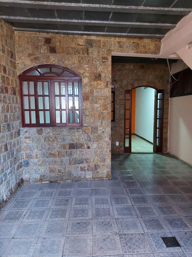 Vende-se Casa Em Cabo Frio Próxima Da Praia!