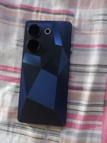 Celular Tecno Camon 20 (Usado)