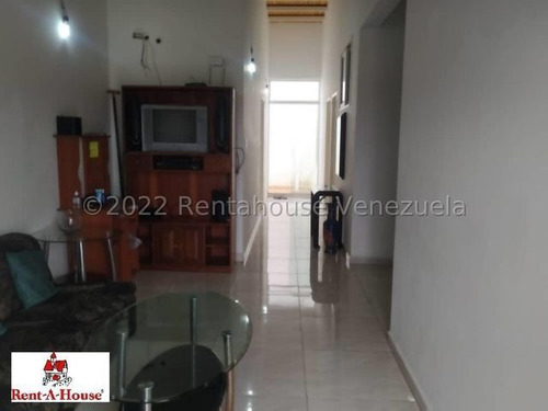 Imagen 6 de 30 de Casas En Venta Los Samanes Cabudare 22-15374 /m