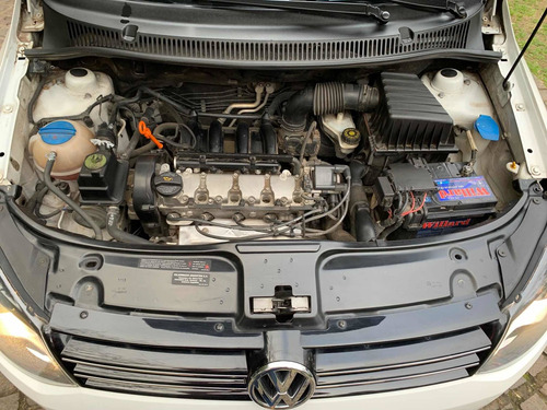 Imagen 12 de 15 de Volkswagen Suran 2014 1.6 Highline 101cv