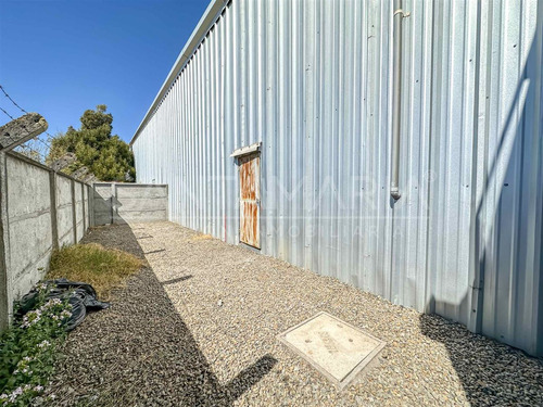 Arriendo Bodega Con Oficina, Camino Los Carros