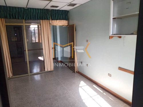 Imagen 5 de 18 de Mk Inmobiliaria Vende Consultorio Médico Mas 6 Acciones En La Policlínica San Juan, San Juan De Los Morros