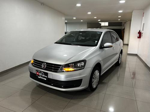 Volkswagen Vento 1.6 Starline At