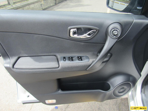 Imagen 9 de 25 de Renault Koleos 2.5 Dynamique 4x4 At