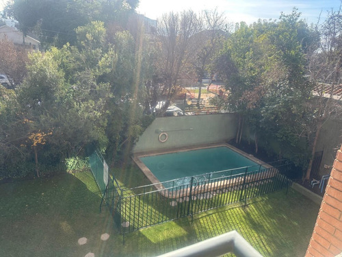 Plaza Ñuñoa, Excelente Ubicación, Muy Buen Estado.