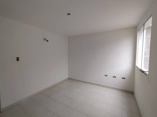Imagen 17 de 30 de Casas En Venta Intercomunal Cabudare Mls #22-15525 Rg 0424-6724337