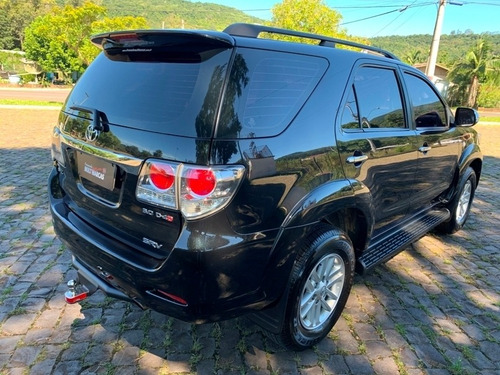 Toyota Hilux Sw4 Srv 4x7 - Lugares