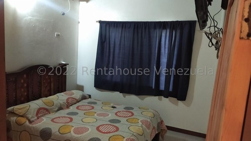 Imagen 17 de 20 de Gustavo Zavala Rentahouse 22-16226