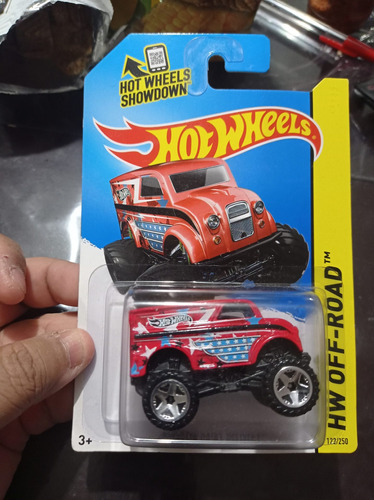 Hot Wheels 2015 Monster Dairy Delivery Rojo  3