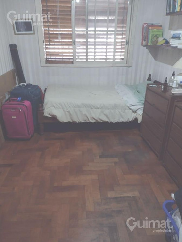 Imagen 26 de 30 de Casa De 4 Amb Con Dependencia Jardín Y Garage - Belgrano