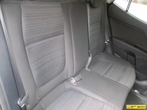 Kia Stonic Zenith Hybrid 4x2 1000cc Mt Aa