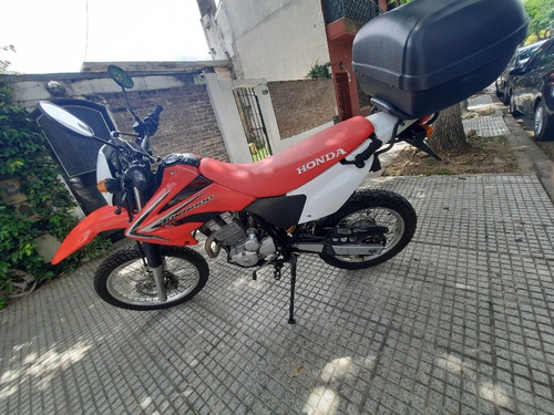 Imagen 13 de 17 de Honda Tornado Xr 250