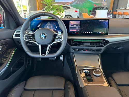 BMW Serie 3 3.0 330i Sedan Sport Line 252cv