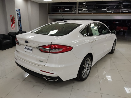 Ford Mondeo Titanium 2.0 Ecoboost 0km