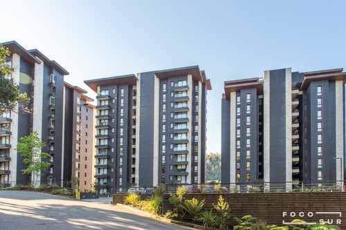 Depto. Con Vista Al Lago 3d-2b, En Condominio Parque Pinares