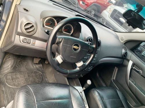 Imagen 5 de 8 de Chevrolet Aveo Lt 2013 4x2 Automático