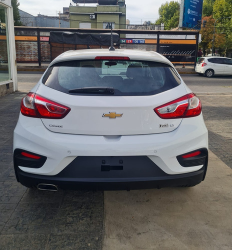 Imagen 6 de 25 de Nuevo Chevrolet Cruze 5 Lt 2023 Automatico Nuevo 0km Smar3