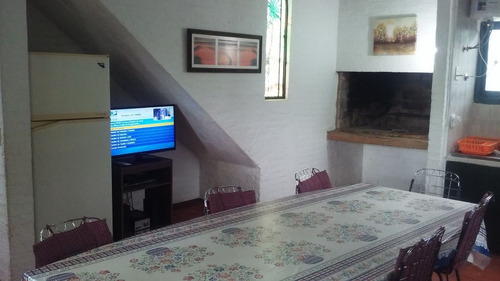 Casa A Media Cuadra Del Mar