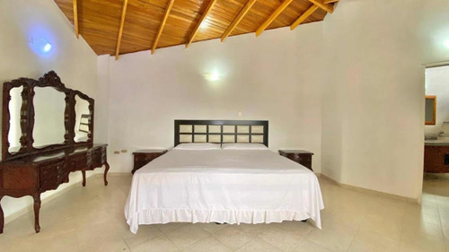 Imagen 2 de 15 de Casa En Venta De Oportunidad Pueblo Nuevo
