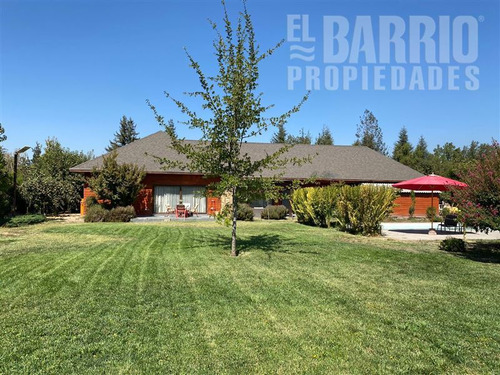 Casa En Venta En Las Brisas Chicureo