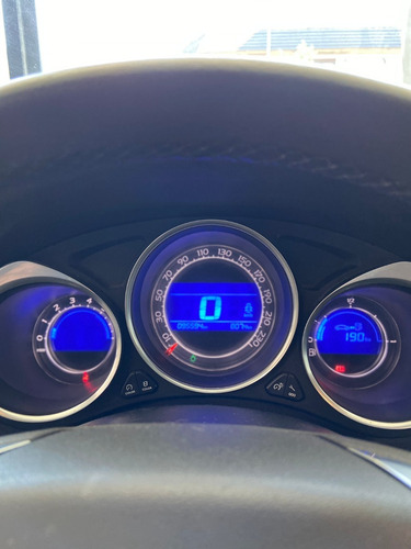 Imagen 8 de 25 de Citroen C4 Lounge Feel Pack 10 Años 1.6 Hdi 2018