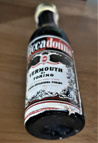 Botellita Miniatura Vermouth Riccardonna Italia Cerrada 1970 (Usado)
