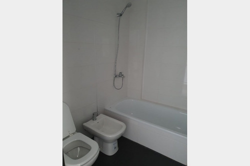 Imagen 6 de 8 de Departamento En Venta En Ramos Mejia