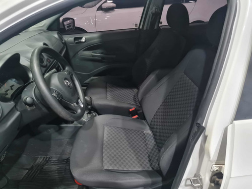 Imagen 14 de 14 de Volkswagen Gol Trend 2016 1.6 Highline 101cv I-motion