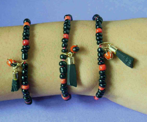 Imagen 3 de 3 de Pulseras Para Mal De Ojo De Bebés Niños Azabache Mano Peonia