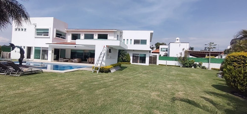 Hermosa Residencia Con Acabados De Lujo