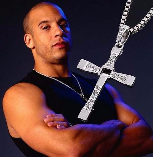 Cruz + Cadena Dominic Toretto Inspirada En Rápido Y Furioso