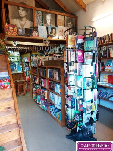 Imagen 1 de 10 de Local Con Fondo De Comercio Libreria - Villa La Angostura