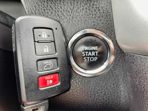 Imagen 14 de 15 de Toyota Highlander Limited Americano
