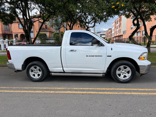 Dodge Ram 5.7 1500 Slt 4x2