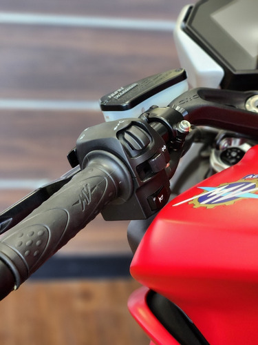 Imagen 24 de 25 de Moto Mv Agusta Dragster 800 Rosso Mate