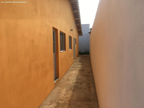 Casa Para Venda Em Tatuí, Residencial Astória, 2 Dormitórios, 1 Banheiro, 1 Vaga - 801_1-1892056