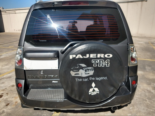 Imagem 5 de 11 de Pajero Tr4 2.0 Automática 2015 Completa