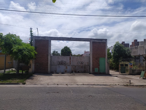 Lote En Barrio Villa Primera