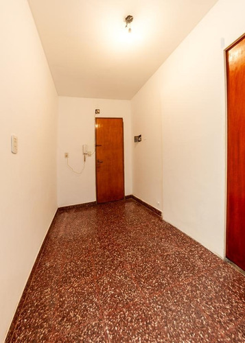 Imagen 15 de 19 de Ph 2 Ambientes Sin Expensas. Con Patio. Parque Avellaneda. Av. Directorio