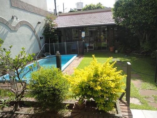 Imagen 13 de 29 de Venta - Parque Chacabuco - Casa De 242m2 Cubiertos - Terreno De 1440 M2 Vendibles