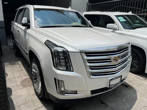 Cadillac Escalade 6.2 Plinum 4x4 At