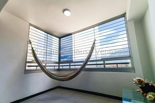 Imagen 10 de 17 de Apartamento En Venta Mls #23-4221
