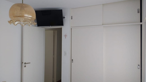 Imagen 25 de 30 de 3 Ambientes Con Dependencia Con Balcón Terraza Y Vista Lateral Al Mar