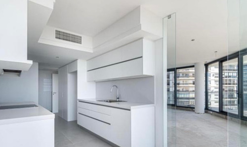 Piso En Venta Al Rio 4 Ambientes